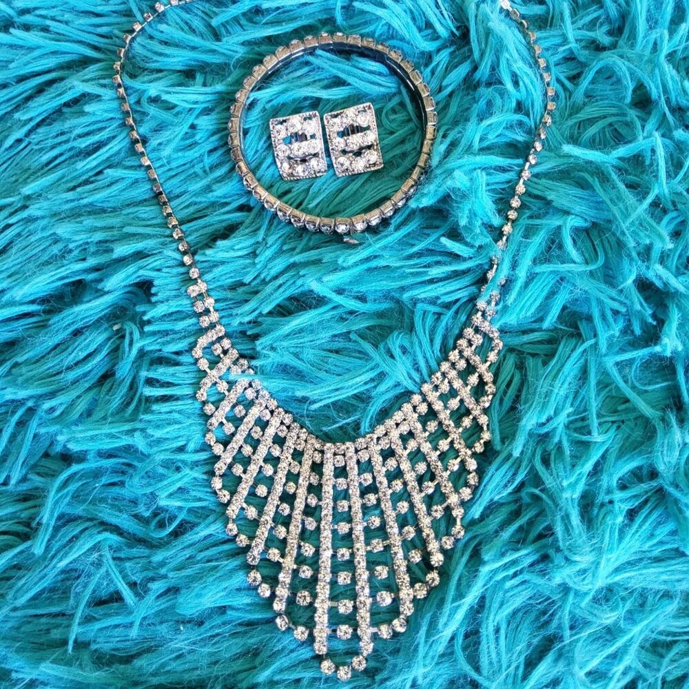 Beya Silver Rhinestone Statement Necklace Set Earrings Bracelet Chic Prom Party